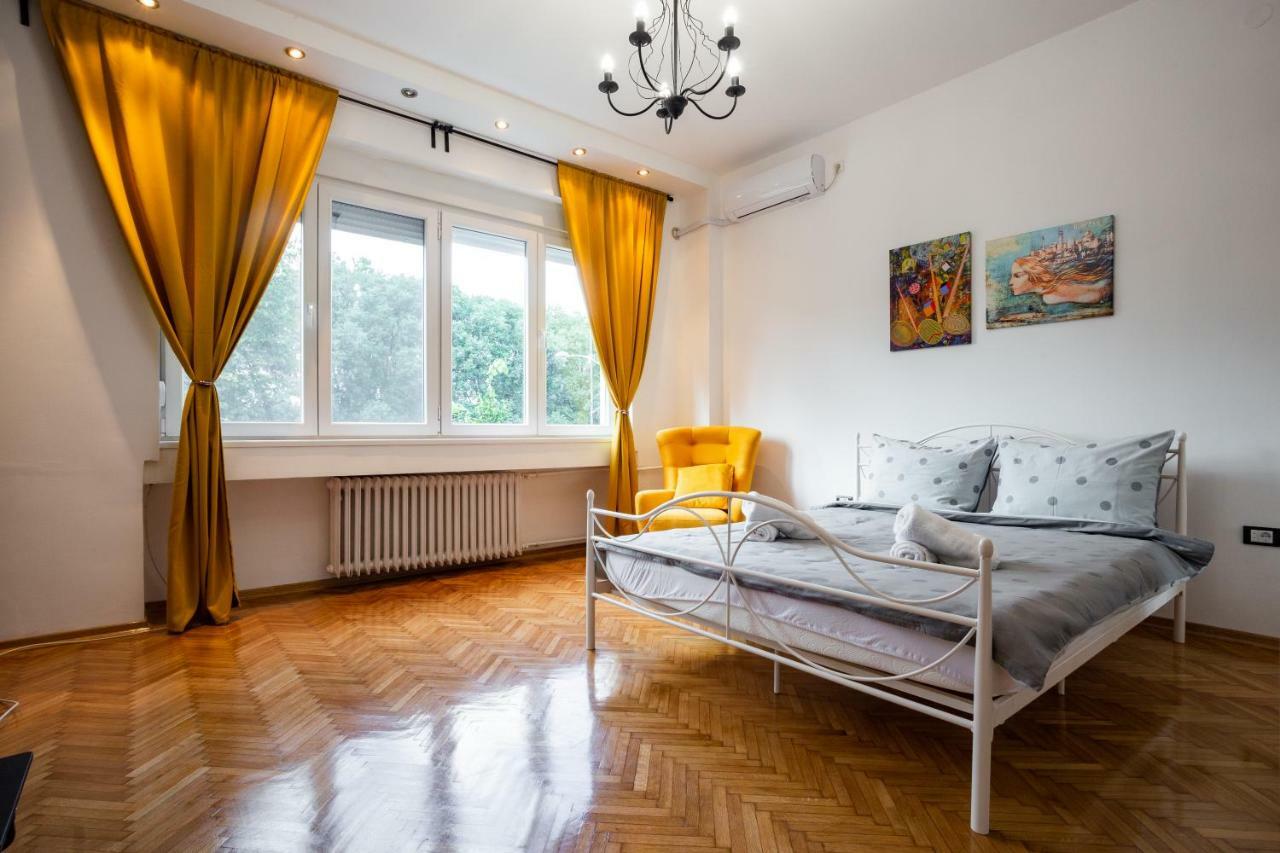 Apartment Korzo Novi Sad Eksteriør bilde